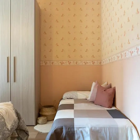 Downtown Convenience -free Parking Pietra Ligure