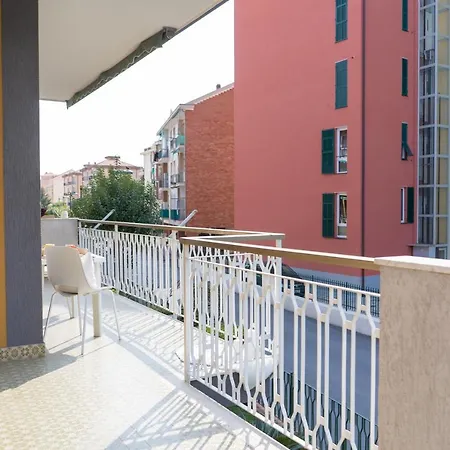 Downtown Convenience -free Parking Pietra Ligure