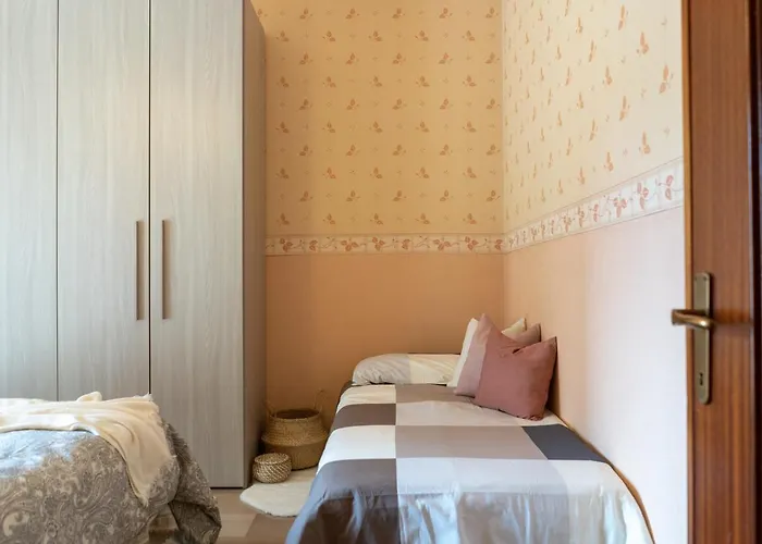 Downtown Convenience -free Parking Pietra Ligure